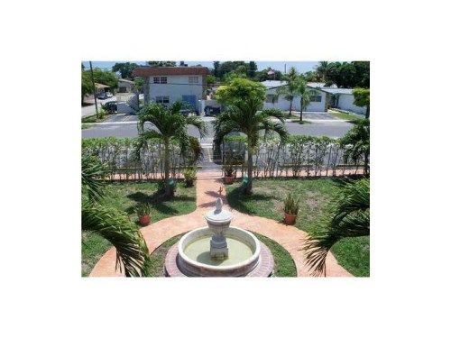 125 SE 9 CT # 101, Hallandale, FL 33009