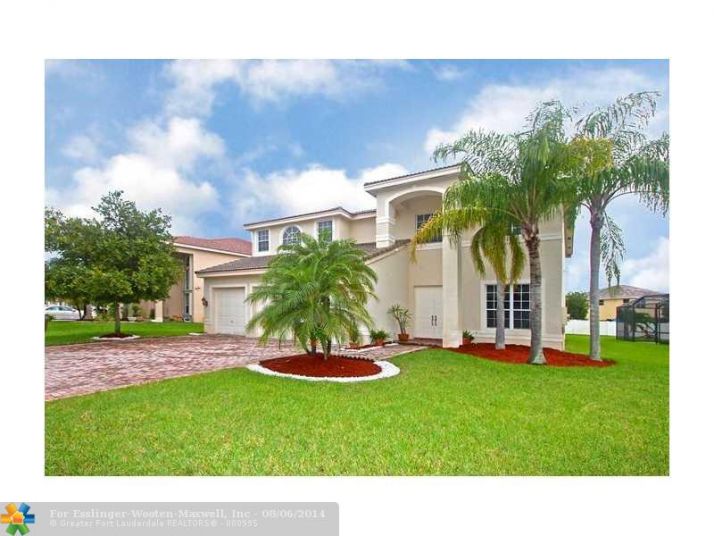 2022 SW 152nd Ter, Hollywood, FL 33027