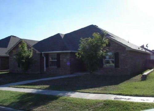 8402 Alexandria Ave, Amarillo, TX 79118