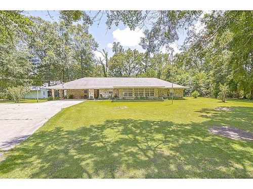 11536 HWY 1064 HY, Garden City, NY 11536