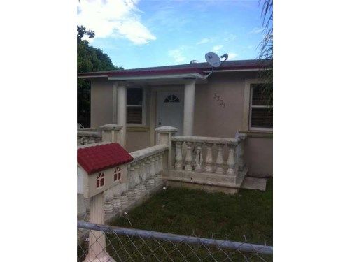 3301 E 1 AV, Hialeah, FL 33013