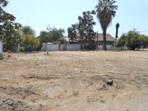 1349 East Tyler Avenue, Porterville, CA 93257