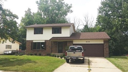 619 Fairfield Dr, Flushing, MI 48433