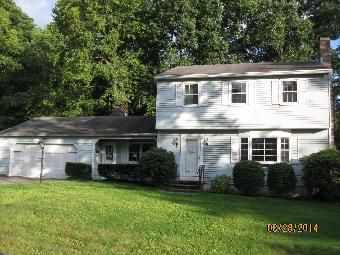 112 Adelaide Ter, Torrington, CT 06790