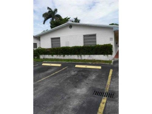 204 NE 10 AV, Hallandale, FL 33009