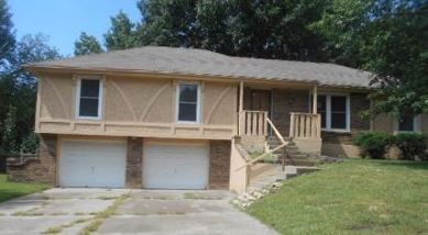 1605 SW 14th St, Blue Springs, MO 64015