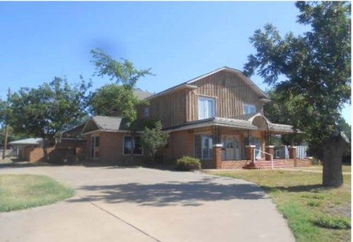 1410 W Walker St, Breckenridge, TX 76424