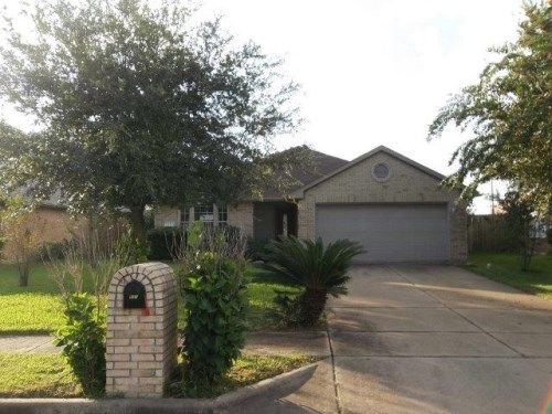 931 Chase Pk Dr, Bacliff, TX 77518