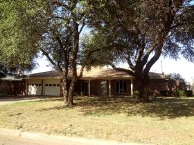 2616 Oaklawn Dr, Vernon, TX 76384