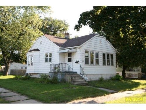 822 James St, Green Bay, WI 54303