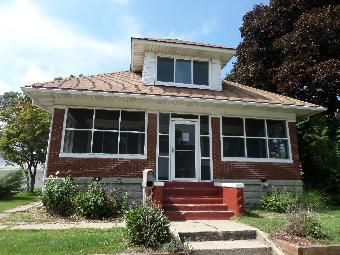 1809 Manhattan St, Michigan City, IN 46360