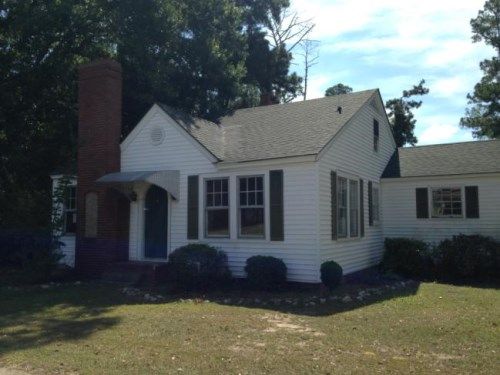 101 Calhoun St, Johnston, SC 29832