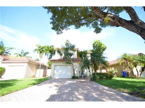 246 NW 107 AV, Hollywood, FL 33026