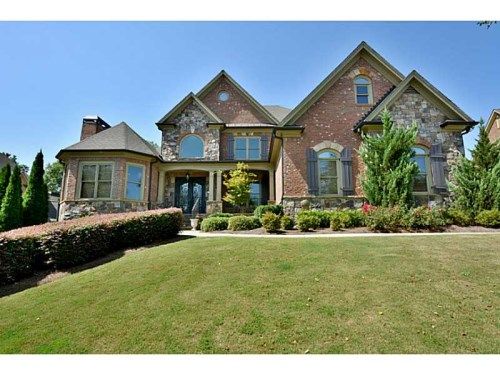 2344 Weeping Oak Drive, Braselton, GA 30517