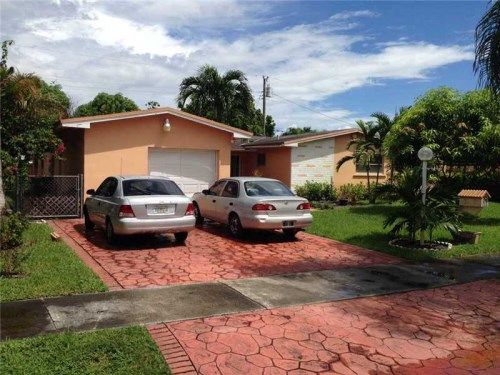 1715 W 64 ST, Hialeah, FL 33012