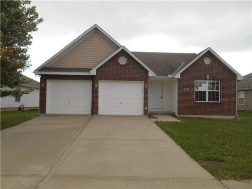 431 SW Laura Lane, Grain Valley, MO 64029