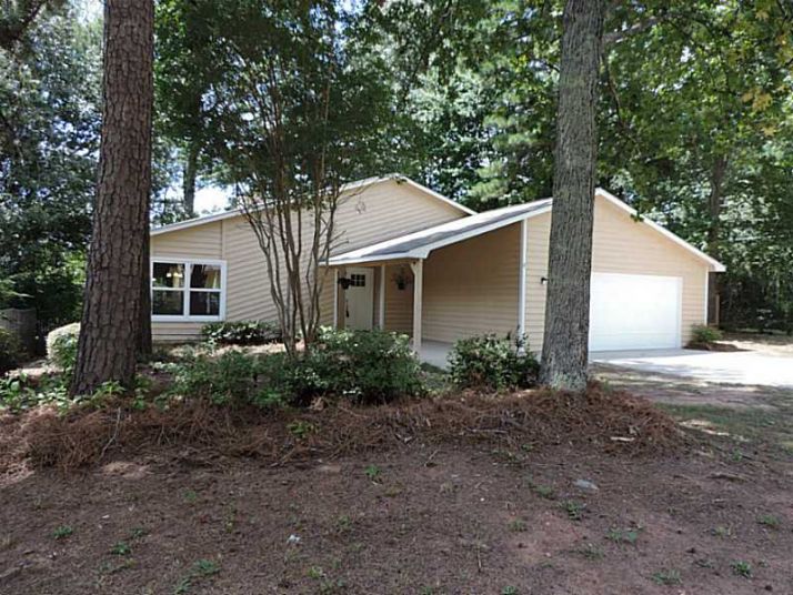 2605 Trotters Walk Trail, Snellville, GA 30078