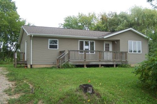 8899 Brown Rd, Fenwick, MI 48834