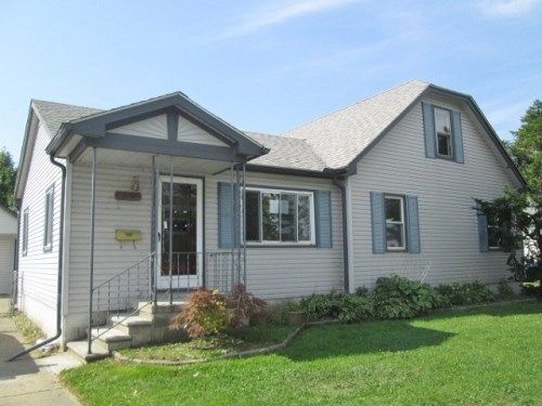 22604 Stephens St, Saint Clair Shores, MI 48080