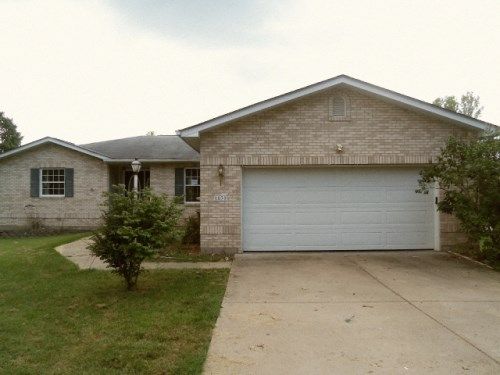 1830 Oak Ln, Pacific, MO 63069