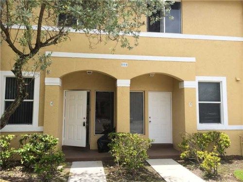 800 NE 212 TE # 3404, Miami, FL 33179