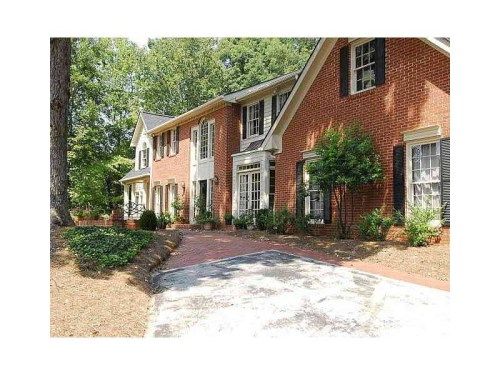 9460 Huntcliff Trace, Atlanta, GA 30350