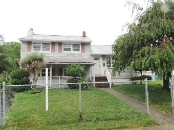 43 Howard Dr, Williamstown, NJ 08094