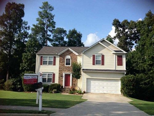 400 Crested View Drive, Loganville, GA 30052