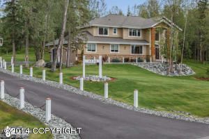 5058 Heritage Heights Drive, Anchorage, AK 99516