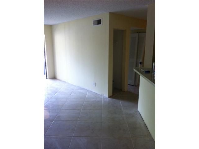 9999 SUMMERBREEZE DR # 306, Fort Lauderdale, FL 33322