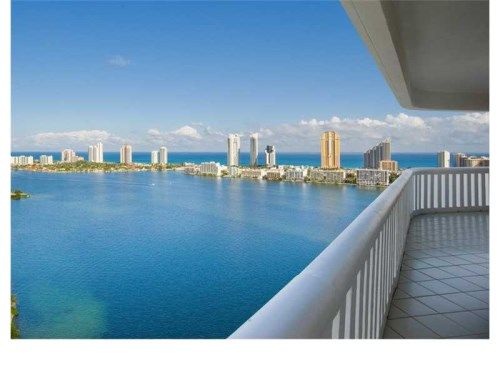 3000 ISLAND BL # 1101, North Miami Beach, FL 33160