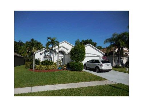 1911 OAK BERRY CIR, West Palm Beach, FL 33414