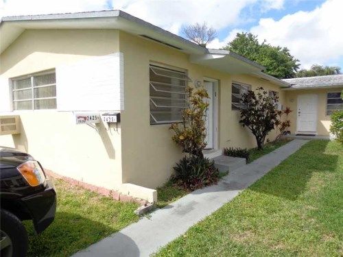 2425 NE 183 ST # 1, North Miami Beach, FL 33160