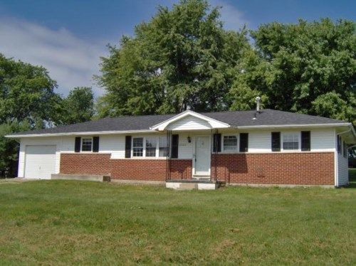 8022 Colliver Dr, Maysville, KY 41056