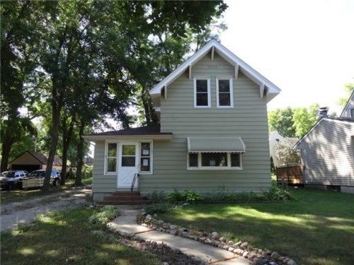 121 Mcleod Ave E, Winsted, MN 55395