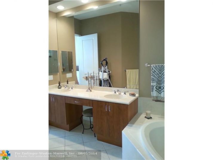 2901 NW 126th Ave # 2-423, Fort Lauderdale, FL 33323