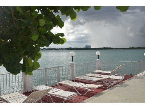 10300 W BAY HARBOR DR # 1A, Miami Beach, FL 33154