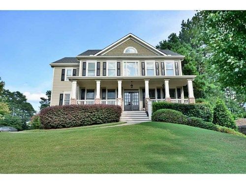 2285 Misty Oaks Drive, Buford, GA 30519