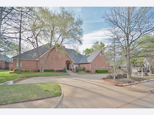 5717 Country Club Ter, Edmond, OK 73025