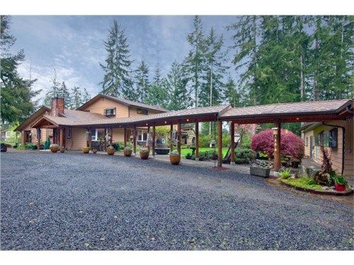 5713 E Grapeview Loop Rd, Allyn, WA 98524