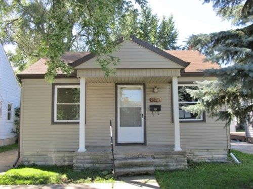 13285 Jobin St, Southgate, MI 48195