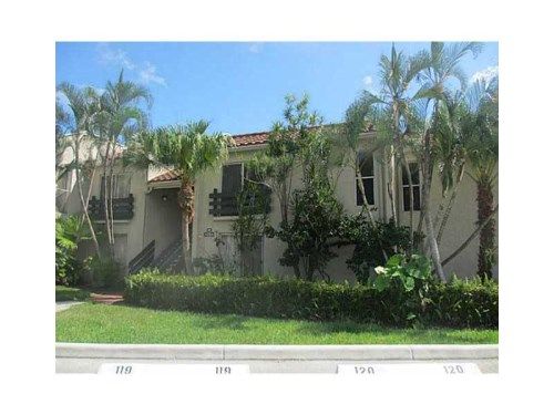 5224 NE 6 AV # C34, Fort Lauderdale, FL 33334