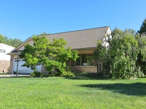 17256 Contesti Dr, Clinton Township, MI 48035