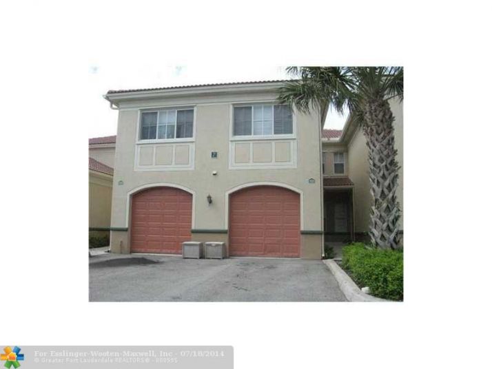 2482 CENTERGATE DR # 104, Hollywood, FL 33025