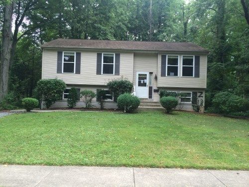 815 Pinelawn Avenue, Clementon, NJ 08021