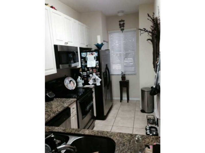 1833 SW 90 AV # 1003, Hollywood, FL 33025