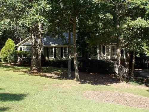 825 Ridge View Lane, Canton, GA 30114