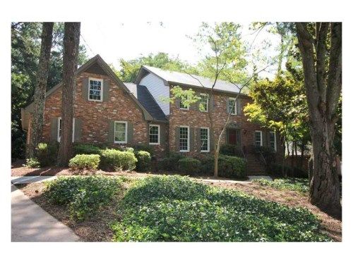 6810 Hunters Trace Circle, Atlanta, GA 30328