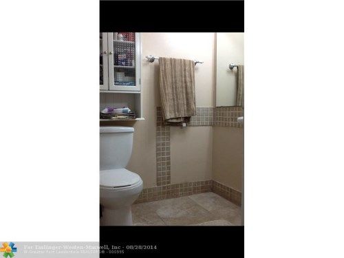 4821 NW 22nd Ct # 102, Fort Lauderdale, FL 33313