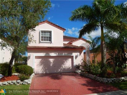 1285 NW 192ND TER, Hollywood, FL 33029